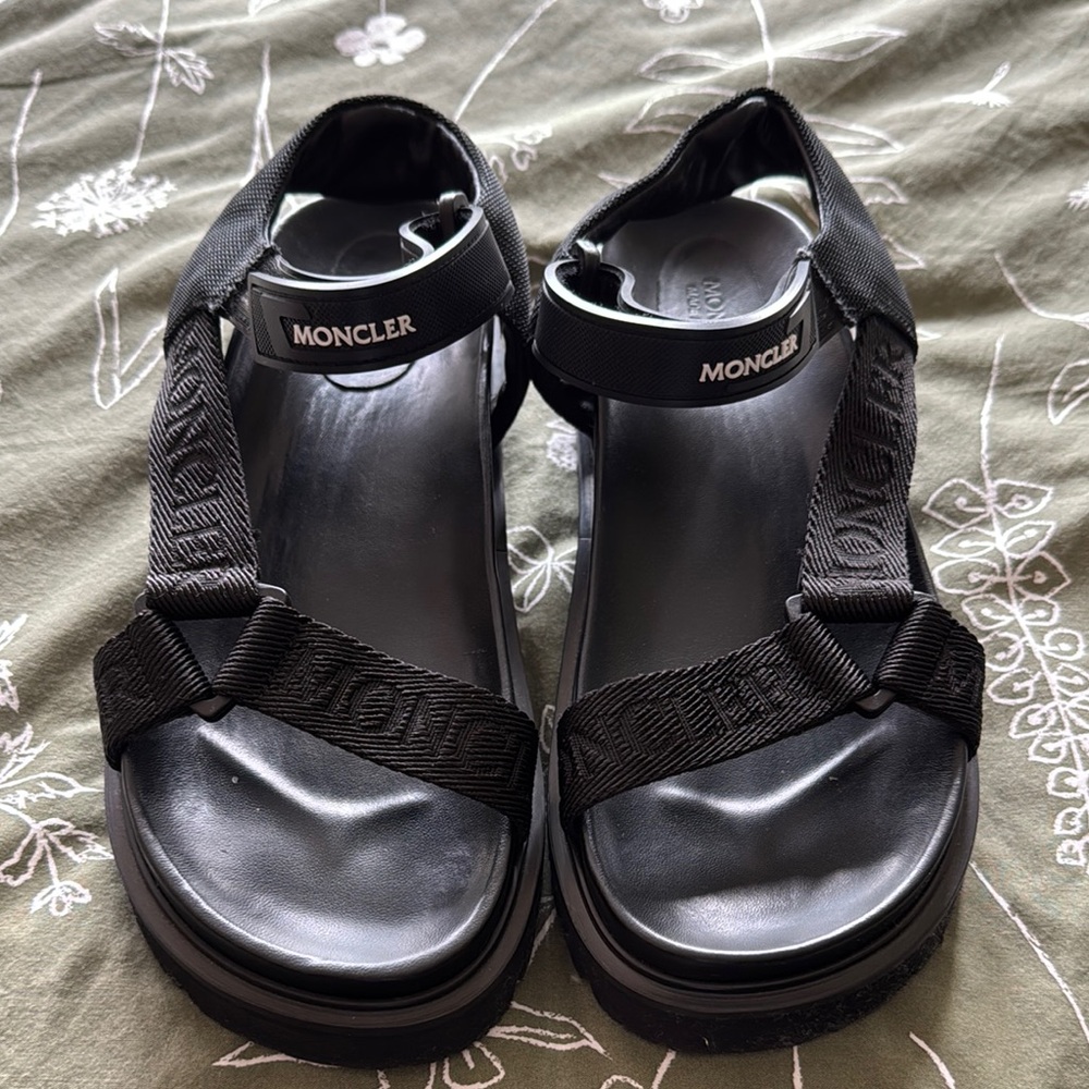 MONCLER FLAVIA SANDALS
